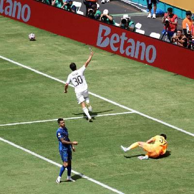 news photo